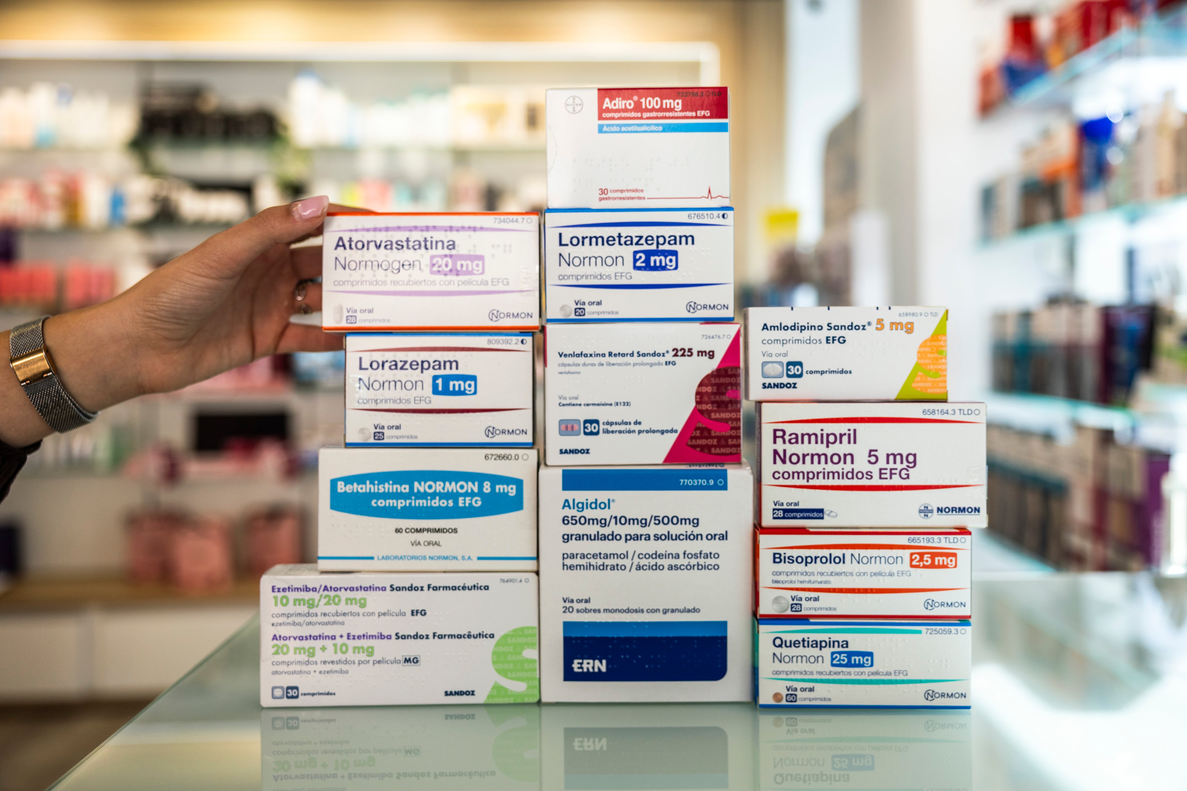 La cascada terapéutica: el error de tratar con más medicamentos los efectos secundarios de los que ya se toman